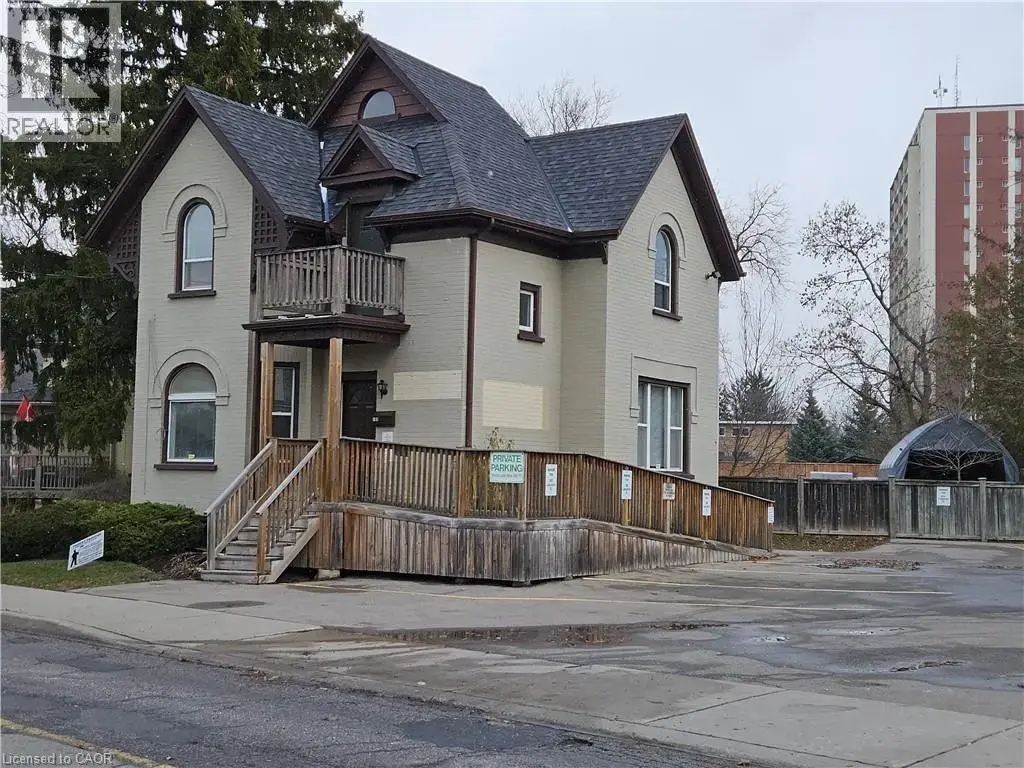 100 Lancaster Street E, Kitchener